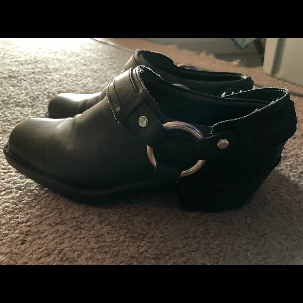 Vintage Arizona Women’s Double Strap w/ Buckle Moto Booties, Square Toe 7.5